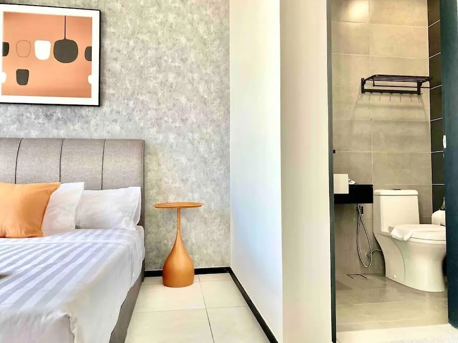 Urban Suites - 3Min Drive To Georgetown 18Min From Airport Modern Simplicity 3Br 2 Bathrooms Suites Jelutong