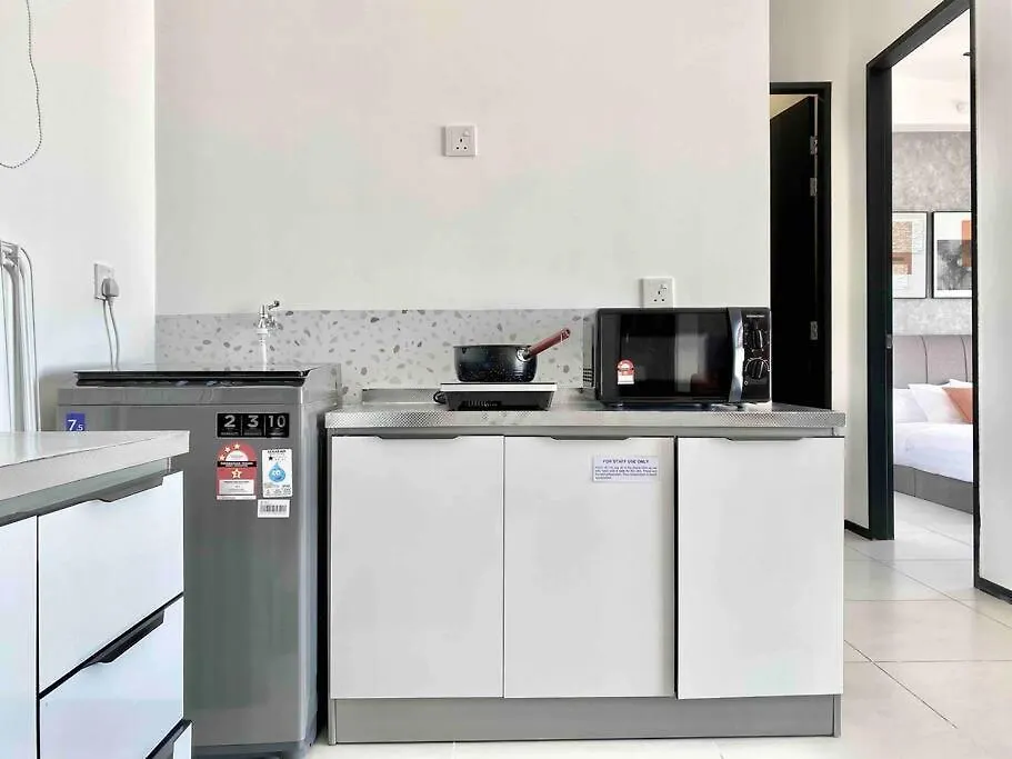 Urban Suites - 3Min Drive To Georgetown 18Min From Airport Modern Simplicity 3Br 2 Bathrooms Suites Jelutong
