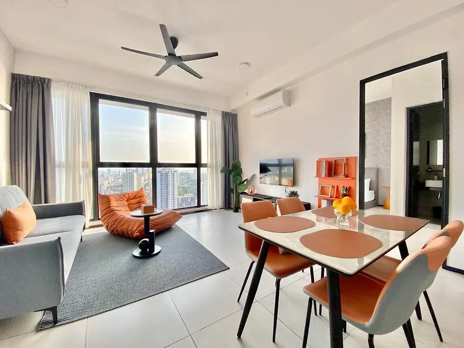 Urban Suites - 3Min Drive To Georgetown 18Min From Airport Modern Simplicity 3Br 2 Bathrooms Suites Jelutong Apartment