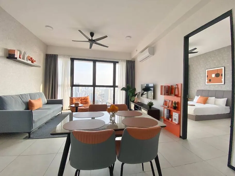 Apartment Urban Suites - 3Min Drive To Georgetown 18Min From Airport Modern Simplicity 3Br 2 Bathrooms Suites Jelutong Malaysia