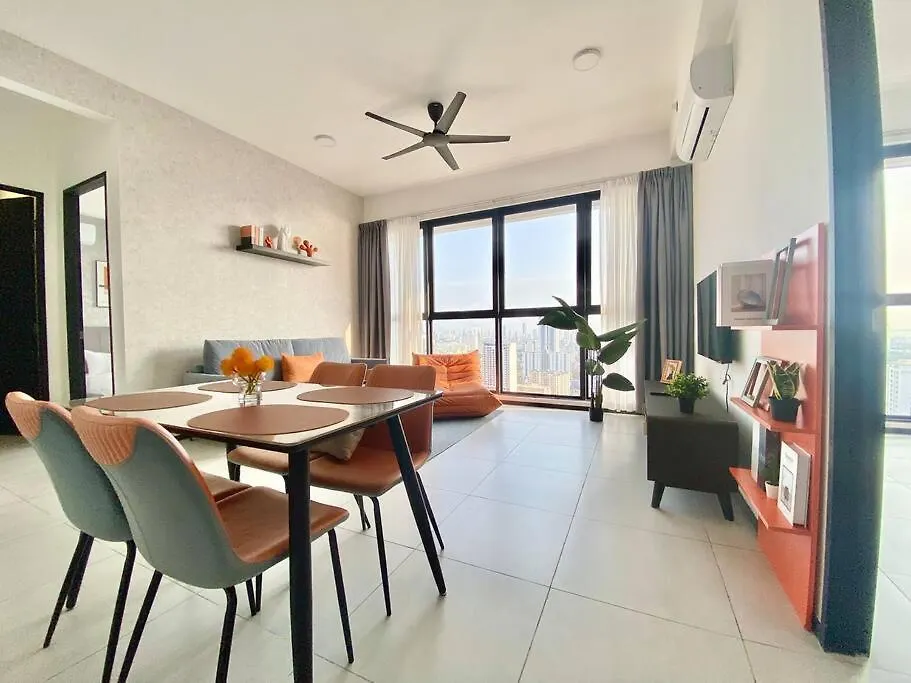 Apartment Urban Suites - 3Min Drive To Georgetown 18Min From Airport Modern Simplicity 3Br 2 Bathrooms Suites Jelutong