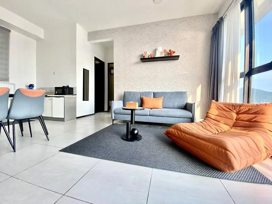 Apartment Urban Suites - 3Min Drive To Georgetown 18Min From Airport Modern Simplicity 3Br 2 Bathrooms Suites Jelutong
