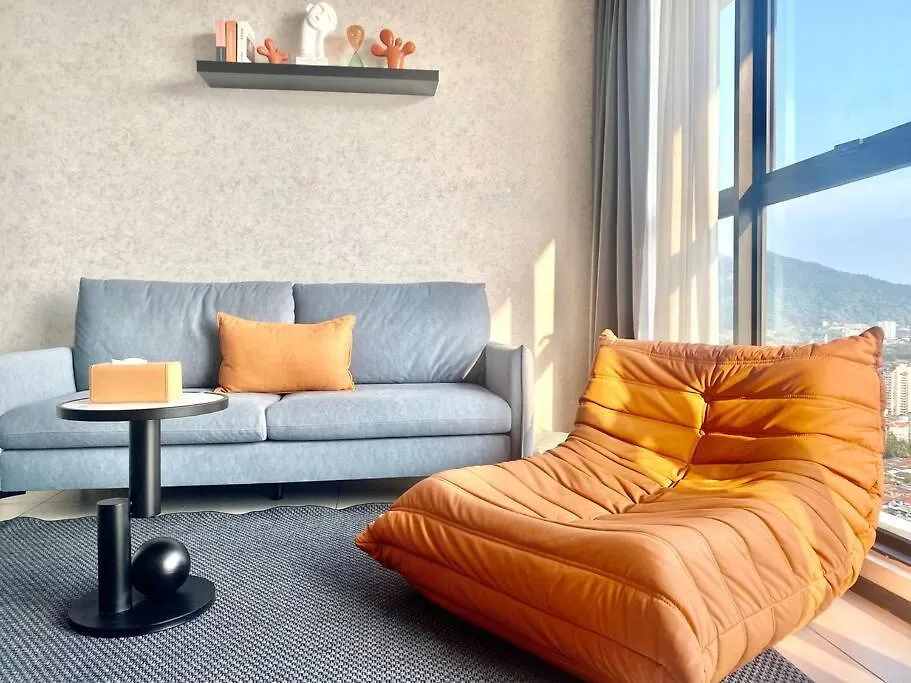Urban Suites - 3Min Drive To Georgetown 18Min From Airport Modern Simplicity 3Br 2 Bathrooms Suites Jelutong Apartment
