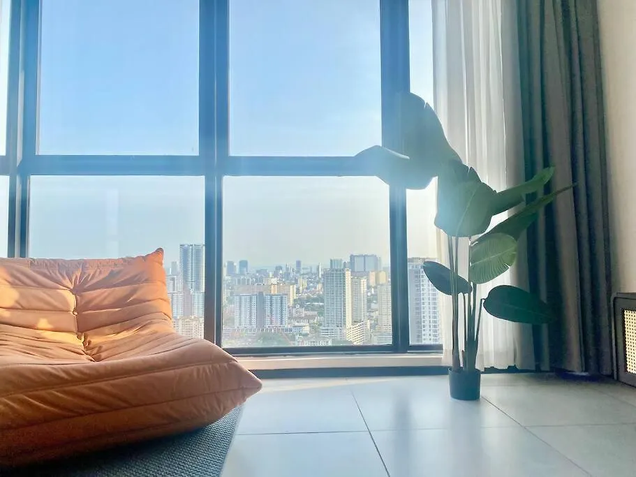 Apartment Urban Suites - 3Min Drive To Georgetown 18Min From Airport Modern Simplicity 3Br 2 Bathrooms Suites Jelutong Malaysia