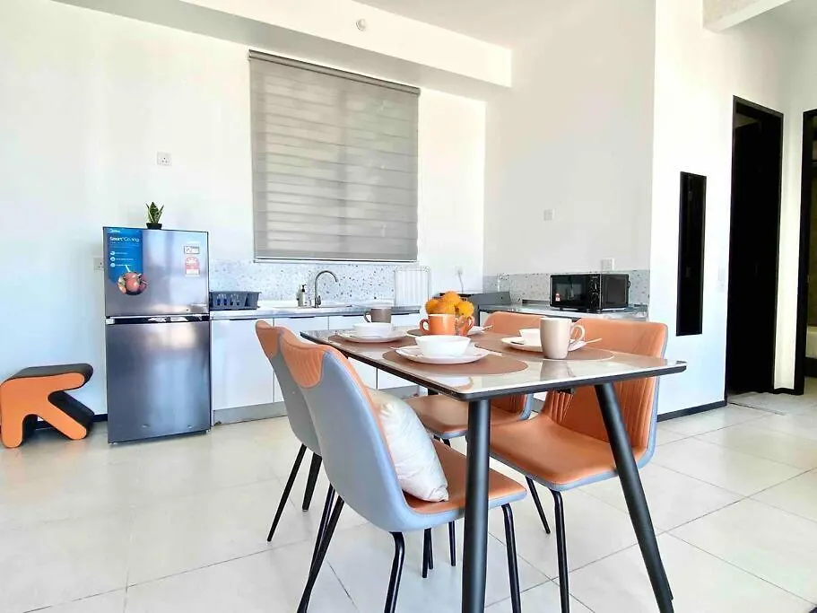 Apartment Urban Suites - 3Min Drive To Georgetown 18Min From Airport Modern Simplicity 3Br 2 Bathrooms Suites Jelutong